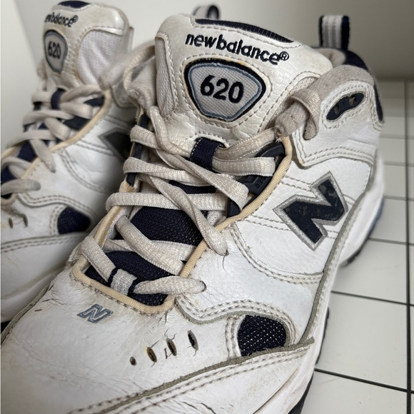Vintage New Balance 620 Shoes 25.5cm EU 40 US8.5
Women’s white blue - Picture 2 of 10